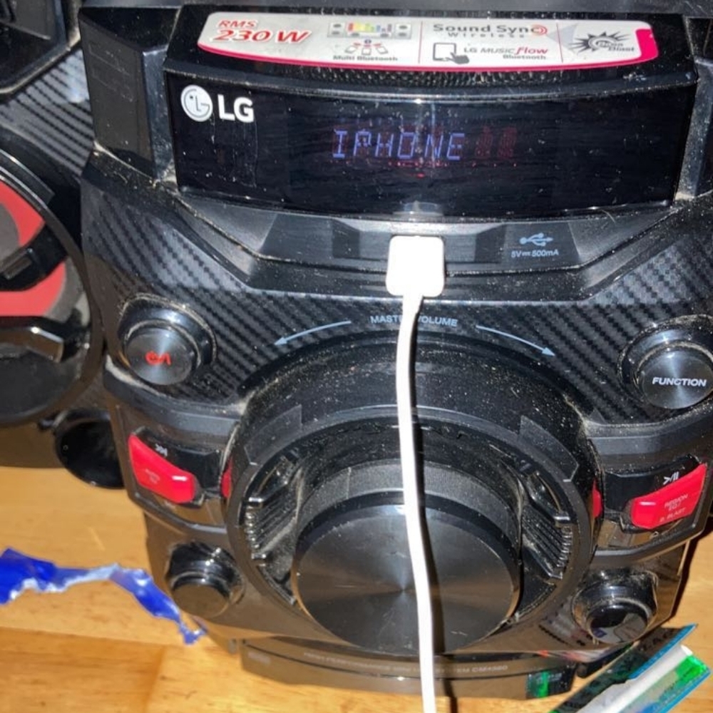 LG stereo